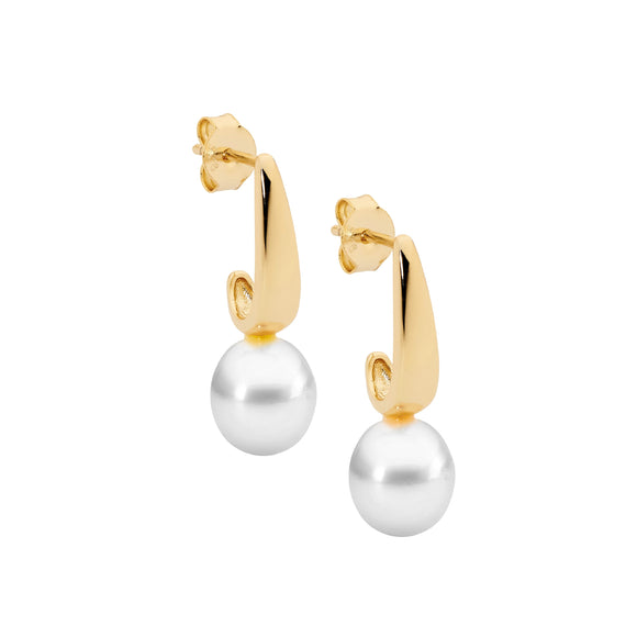 Freshwater pearl earrings. Sterling silver gold plated.